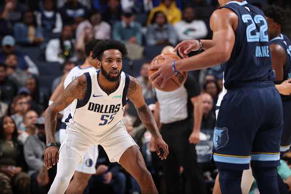 Derrick Jones Jr. put on a show for the Dallas Mavericks in Memphis.